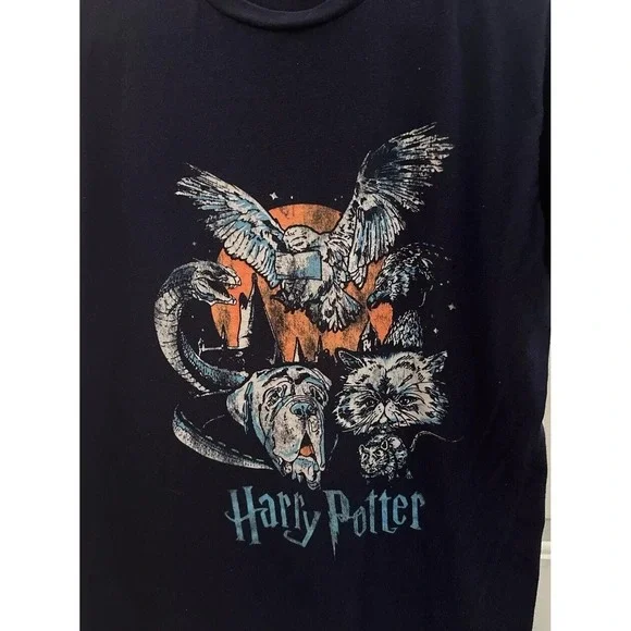 Harry Potter Magical Creatures T Shirt Size M Universal Ravenclaw Magic - Picture 2 of 4